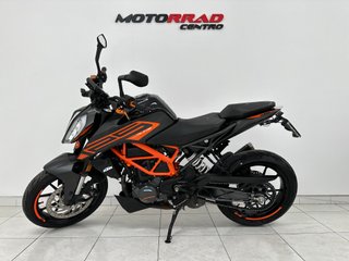 KTM DUKE 125