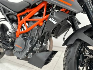 KTM DUKE 125