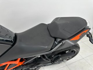 KTM DUKE 125