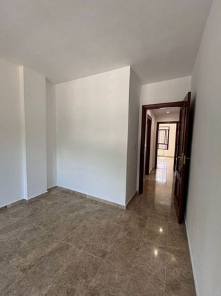 Piso en venta en Zona Ayuntamiento en Alhendín