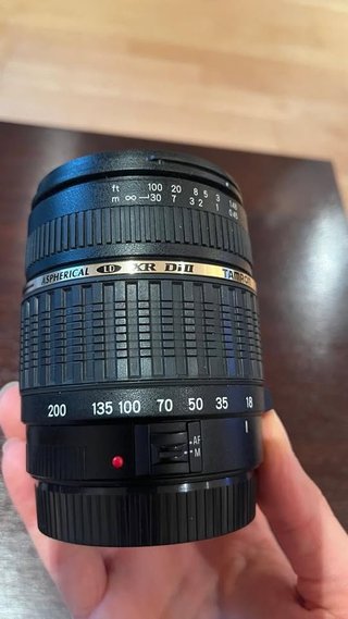 Objetivo Tamron 18-200mm XR DiII Canon
