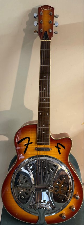 Guitarra Dobro Fender Sunburst