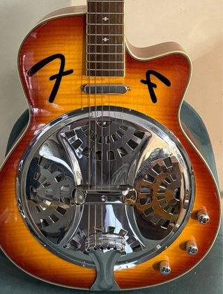 Guitarra Dobro Fender Sunburst