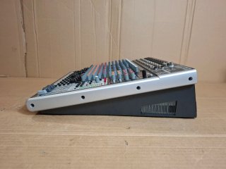 Mesa Mezclador Behringer XENYX X2442USB