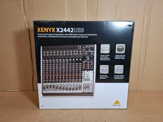 Mesa Mezclador Behringer XENYX X2442USB