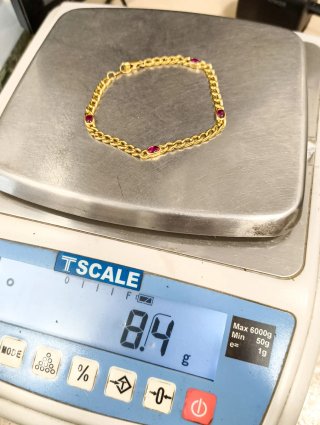 Pulsera Oro 18kt Eslabones Ovales y Piedras Rojas