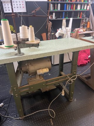 Máquina Overlock rimoldi Industrial