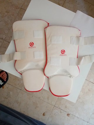 Protecciones de espinillas para Karate