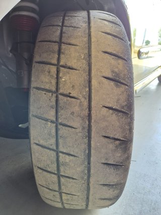 Michelin H30 (compuesto duro) Medidas: 19/60-16
