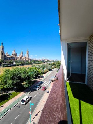 Piso en alquiler en Arrabal en Zaragoza
