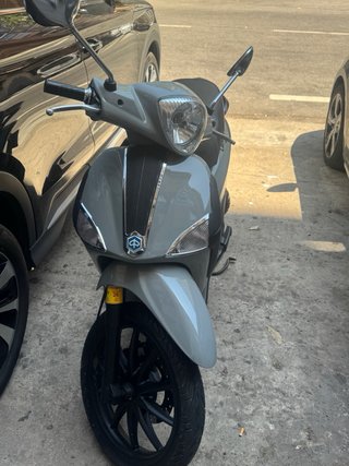 Piaggio Liberty 125 Gris Automática