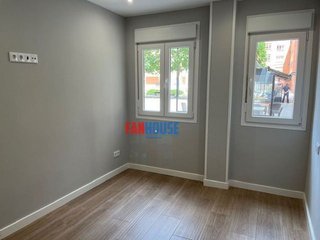 Piso en venta en Natahoyo en Gijón