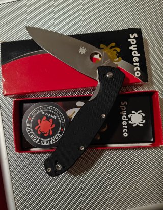 Multiherramienta de filo Spyderco resilience