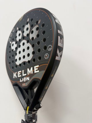 Pala de pádel KELME LION