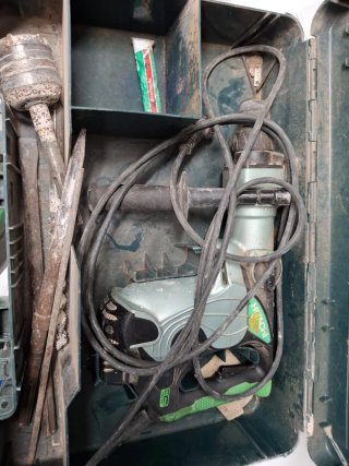 Martillo Hitachi SDS max DH40