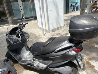 Suzuki Burgman 125 2014 Negra