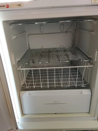 Congelador vertical Fagor