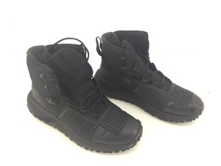 Botas Under Armour Negras