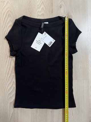 Top canalé H&M cuello barco negro Talla S