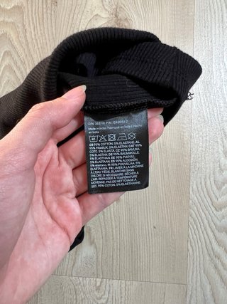 Top canalé H&M cuello barco negro Talla S