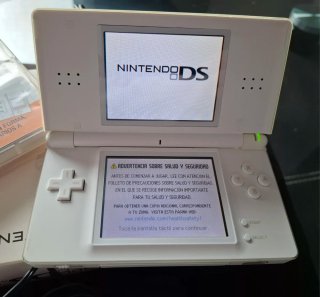 Nintendo DS Lite Blanca + Juego Brain Training