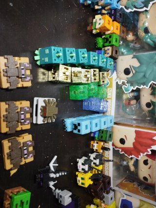 Figure Minecraft Kinder Joy