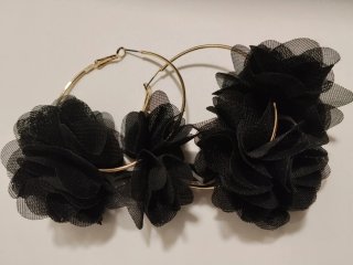 Pendientes aro negros con flores