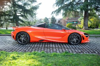 McLaren 750 SPIDER