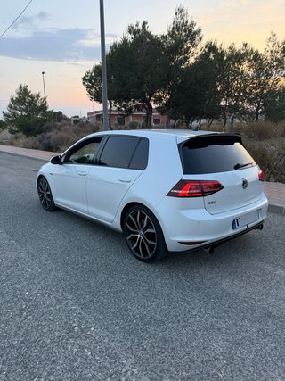 Volkswagen Golf GTI 2015