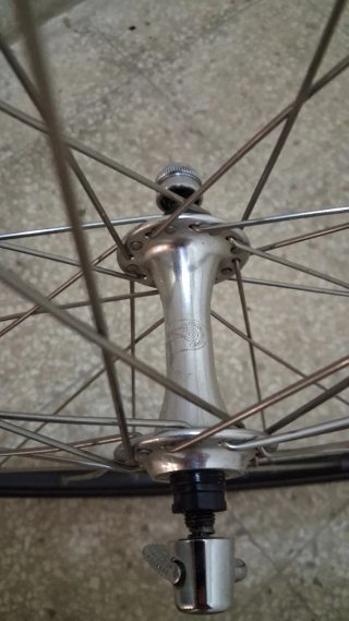 Ruota anteriore bici completa