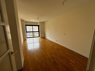 Piso en alquiler en Costillares en Madrid