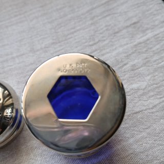 Pimentero de plata con detalles