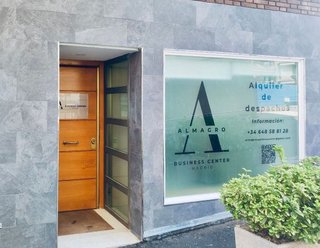 Oficina en alquiler en Almagro en Madrid
