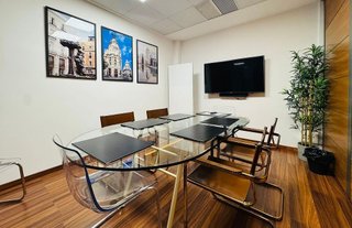 Oficina en alquiler en Almagro en Madrid