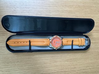 Reloj Joyería Serpil Alicante Naranja y Plateado