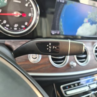 Mercedes E 220 D 2.0 CDI AUTOMÁTICO