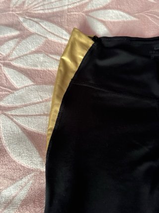 Mallas Nike Negro y Dorado