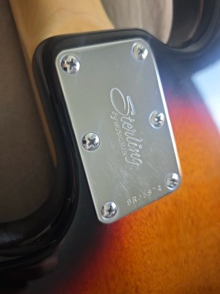 Bajo Eléctrico Sterling Stingray
