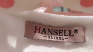 Chaqueta blanca con bordado y cremallera
