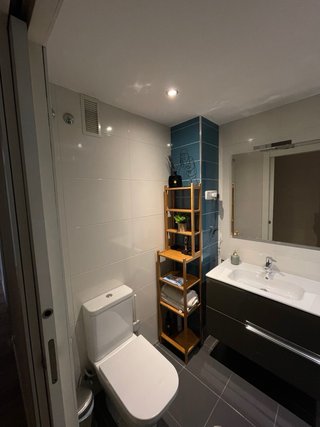 Habitación amoblada y cómoda