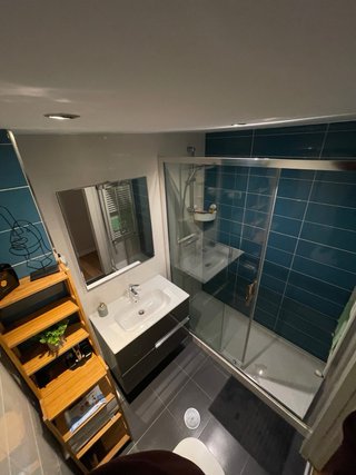 Habitación amoblada y cómoda