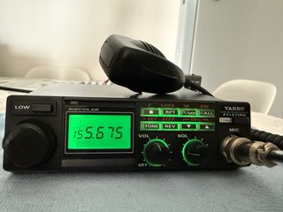 YAESU FT-211 VHF Transceptor Radio