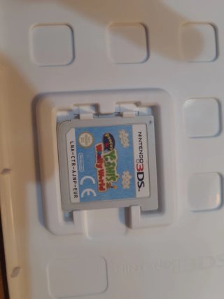 Nintendo 3DS poochy y YOSHIS WOOLLY WORLD