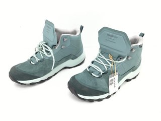 Botas Quechua MH500 WTP Talla 40