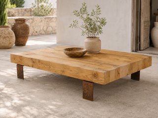 Mesa centro madera natural patas oxidadas