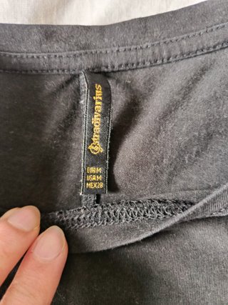 Camiseta negra Stradivarius - Estilo Normcore