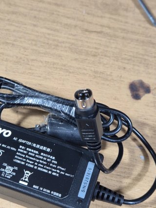 Adaptador Corriente TVC Sanyo 12V 3.4A