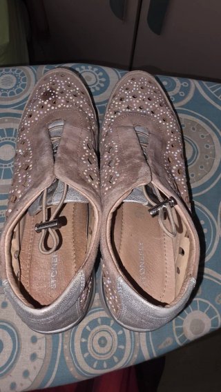 Zapatos Stonefly Beige/Plata Poco Uso