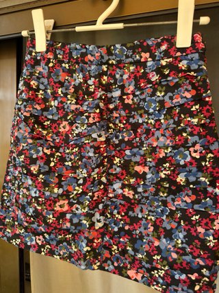Falda estampada flores Stradivarius