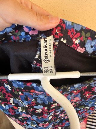 Falda estampada flores Stradivarius